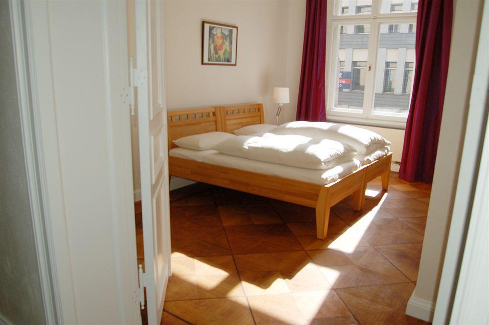 Aptc Downtown Monument4Rent Near Checkpoint Charlie Берлин Экстерьер фото